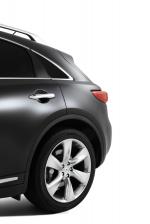 Infiniti FX30d S 2010 года